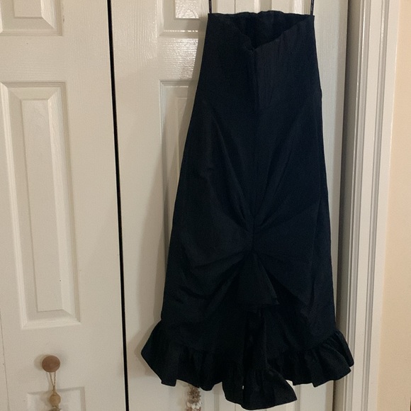 Black Betsy Johnson Evening strapless mermaid dress w/ ruffles & boning size 4 - Picture 5 of 9